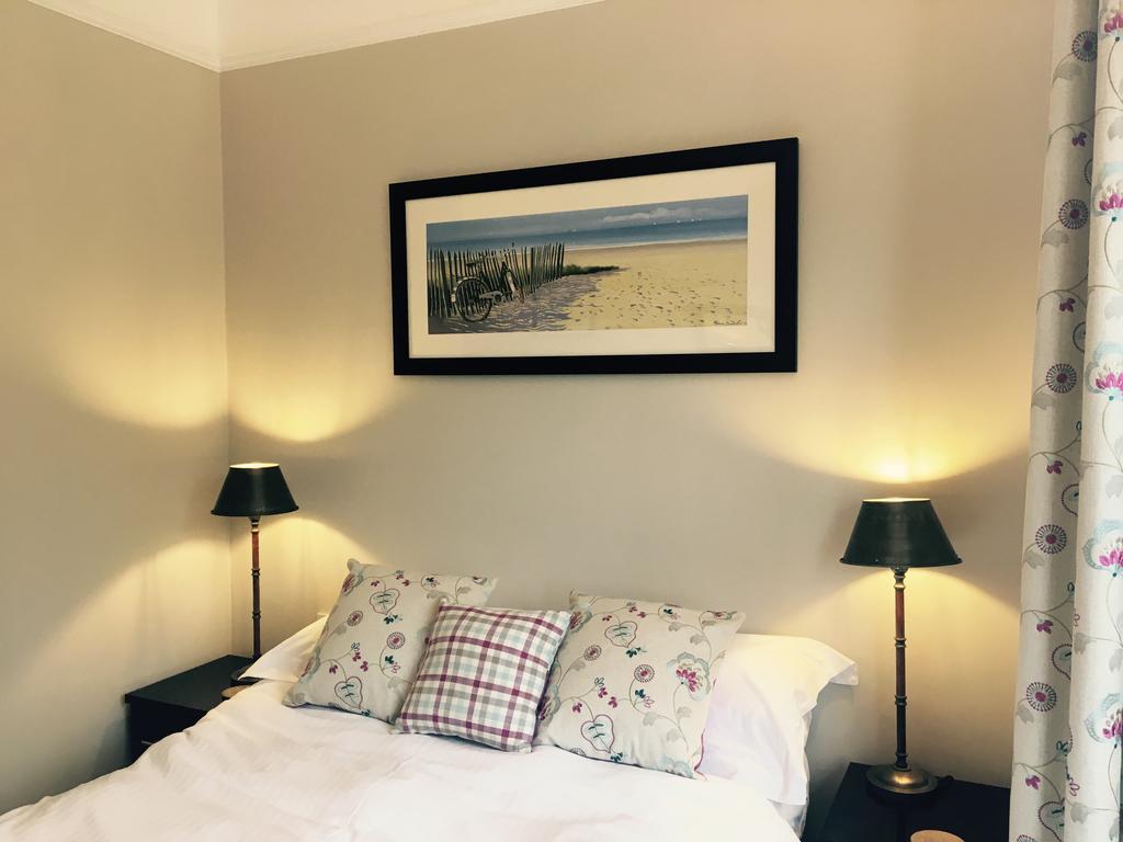 The White Horse Hotel Overstrand Exterior photo